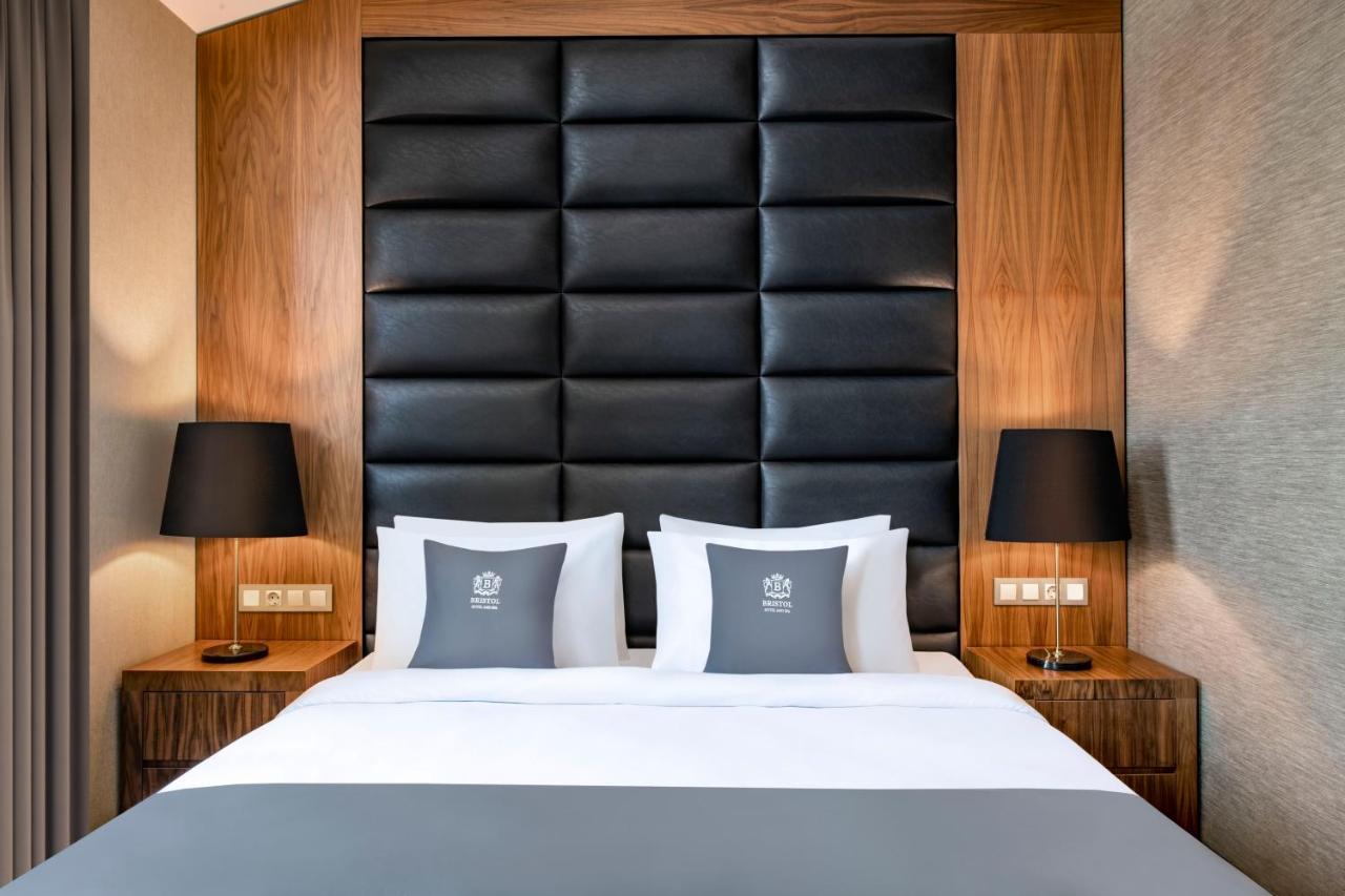 Bristol Hotel And Spa Бакуриани Экстерьер фото