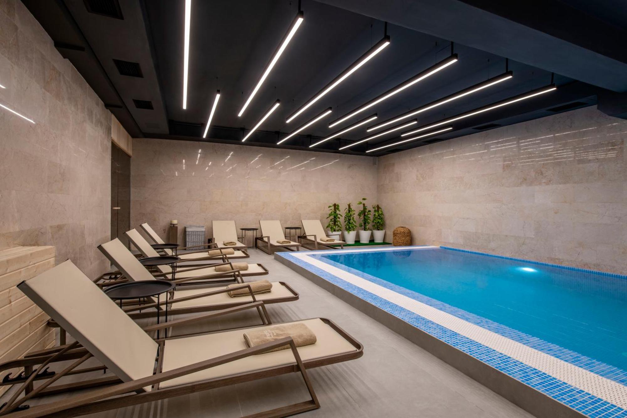 Bristol Hotel And Spa Бакуриани Экстерьер фото